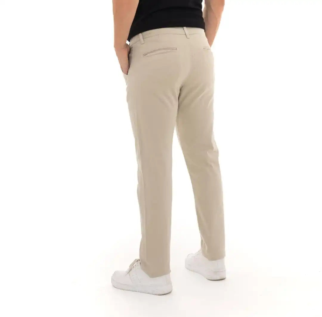 Calça Masculina Sarja Alfaiataria – Estilo, Conforto e Versatilidade